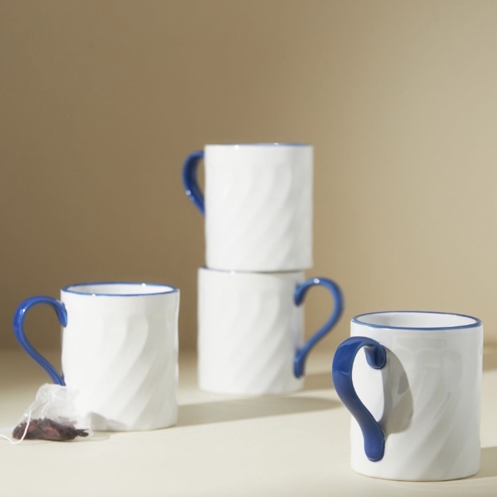 Last setā āļøBlue & White Elton Mugs set of 4